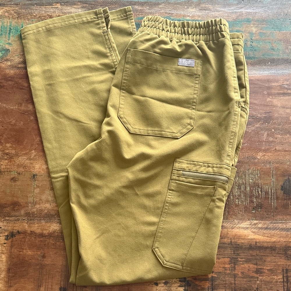Figs Women's Olive Skinny Pants